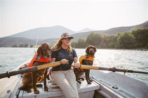 Taking Your Dog on a Fishing Trip .